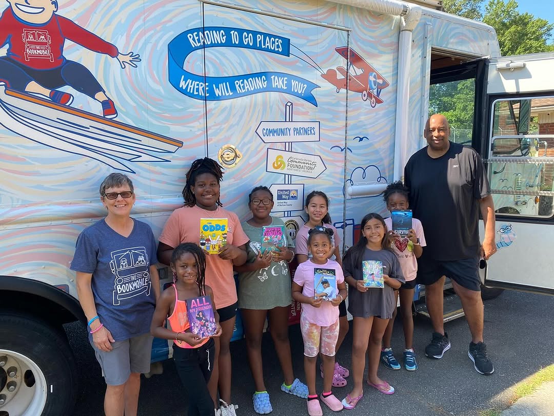 ELW youth and staff with the Bookmobile